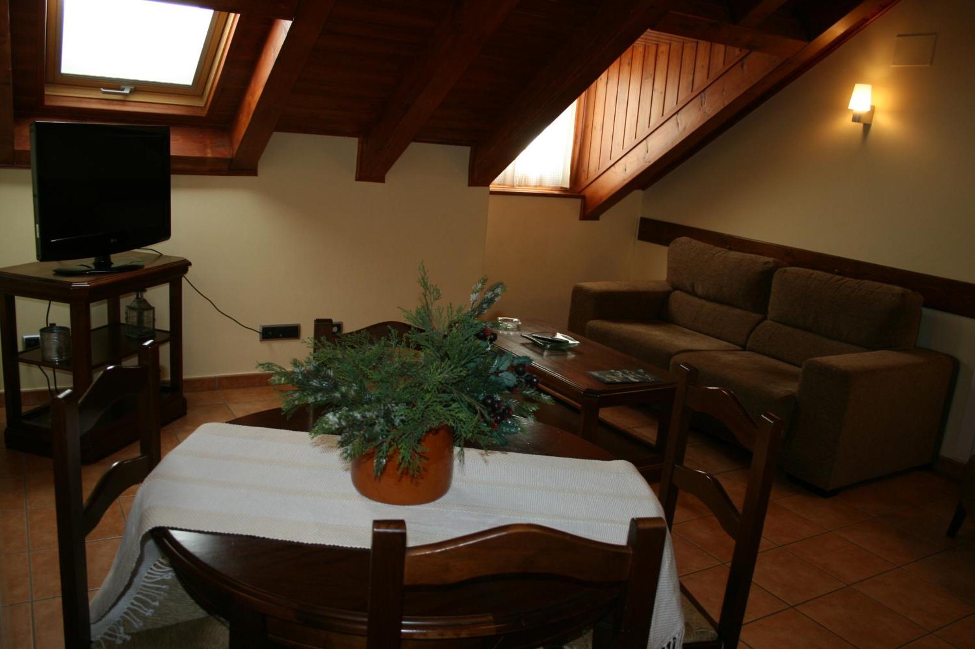 Apartamentos Les Picardes เอสปอต ห้อง รูปภาพ
